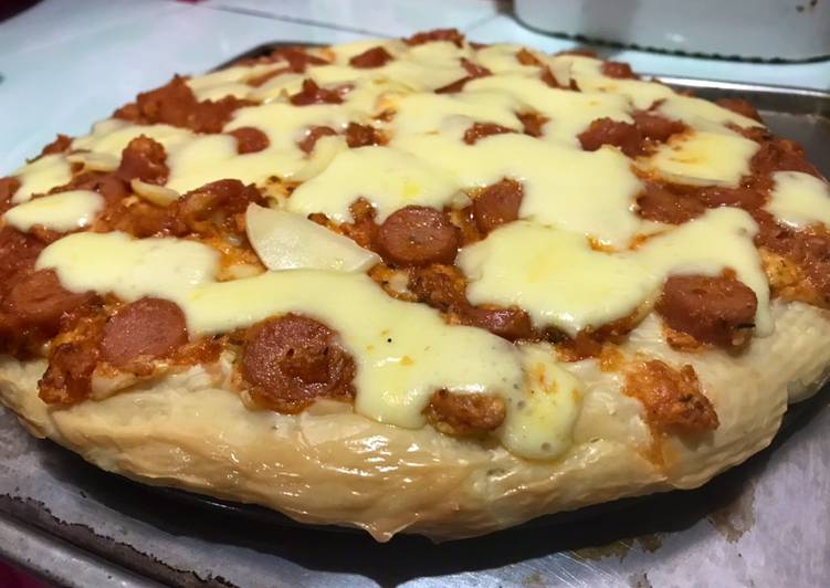 Resep Pizza rumahan by dapoer mpok yeyen yang Lezat Sekali