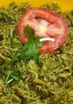 પાલક પુલાવ (Palak Pulao Recipe In Gujarati) રેસીપી મુખ્ય ફોટો