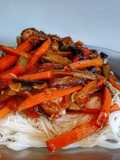 Vermicelli de arroz con verduras al wok 🍜