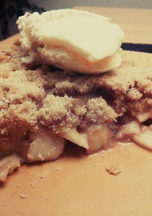 A picture of Apple Crisp.