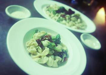 New Recipe Broccoli and Orecchiette Restaurant Style