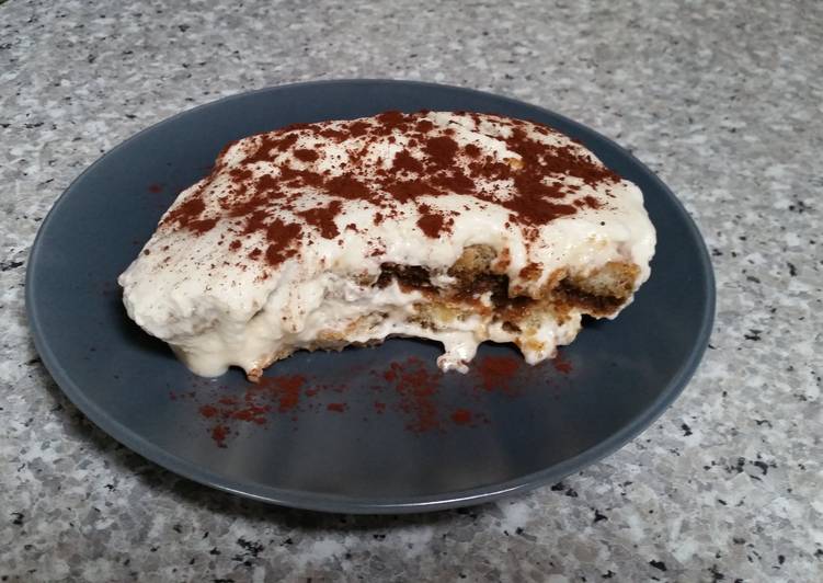 Classic tiramisu