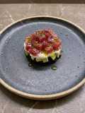 Tartare di Tonno con Avocado, Stracciatella e Riso Venere