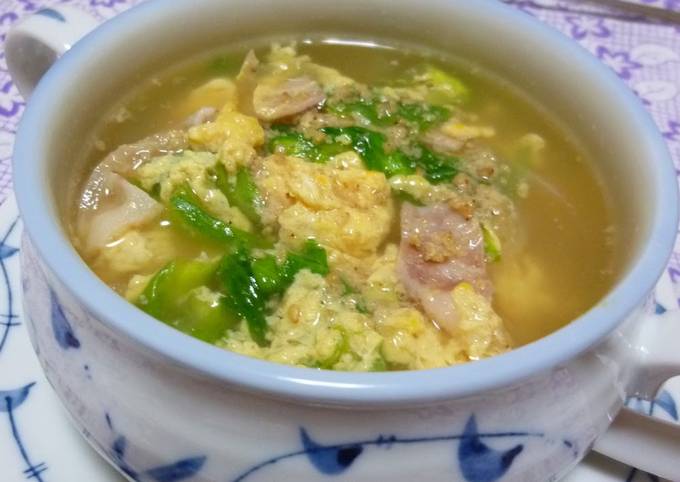 Chinese-style Sesame Soup with Bacon and Lettuce