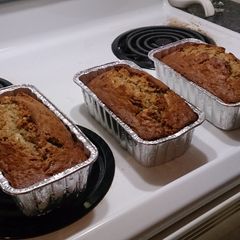 A picture of Simple Banana Apple Bread.