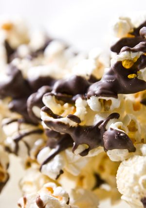 A picture of Popcorn Chocolate Cake.