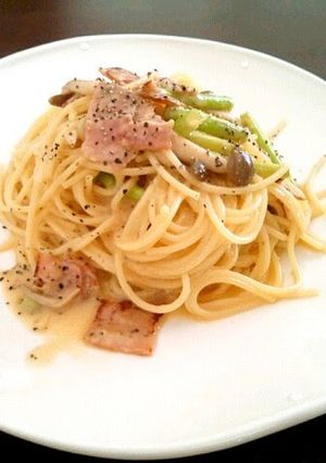 A picture of No Oil or Cream Added! Whole Egg Spaghetti Carbonara.
