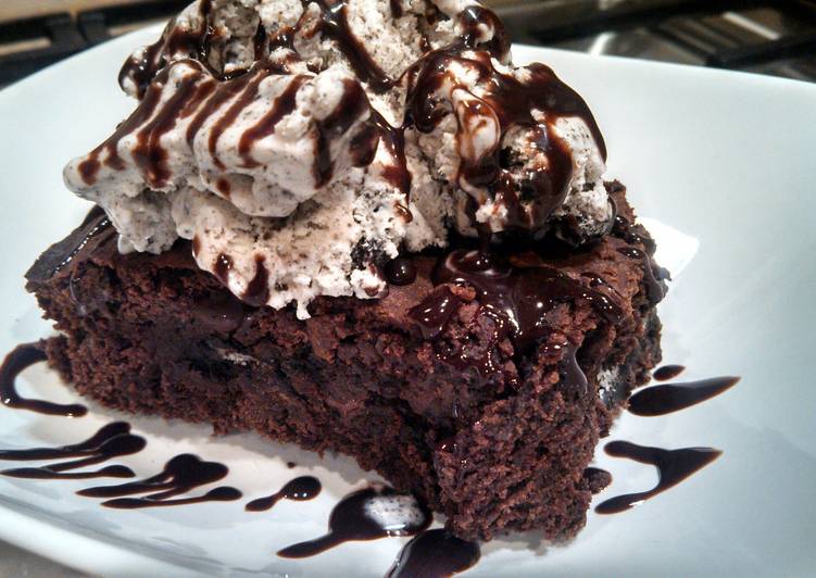 Recipe of Favorite Cookies n&#39; Cream Oreo Fudge Brownies
