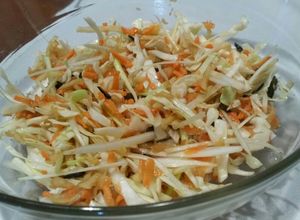 Foto principal de Ensalada de zanahoria y col