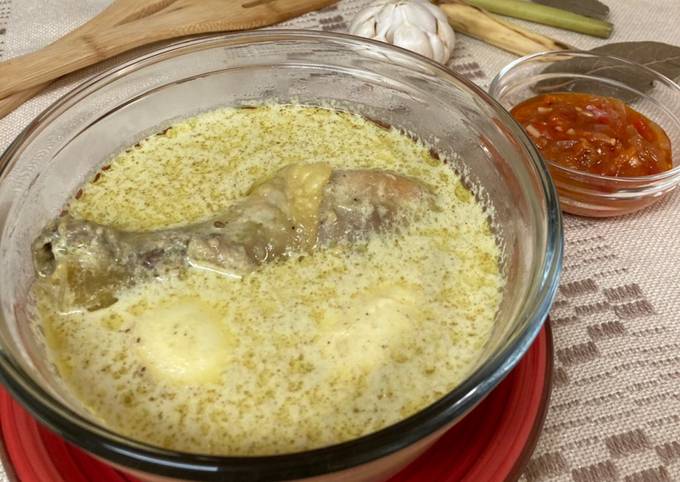 How to Prepare Super Quick Homemade Opor Ayam/Chicken braised in coconut milk