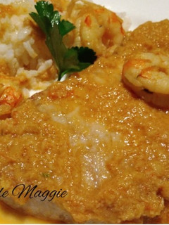 Una foto de Atún en salsa de gambas
