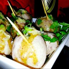 A picture of Mike's Salted Irish Pub Garlic Potatoes.
