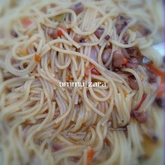 Spaghetti with beans A picture of Spaghetti with beans.