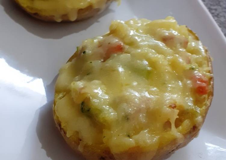 🥔 Chicken Stuffed Baked Potatoe