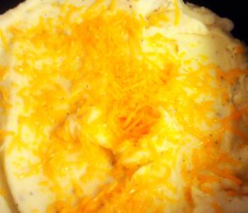 Popular Cuisine Buttermilk Cheddar Mashed Potatoes Restaurant Style