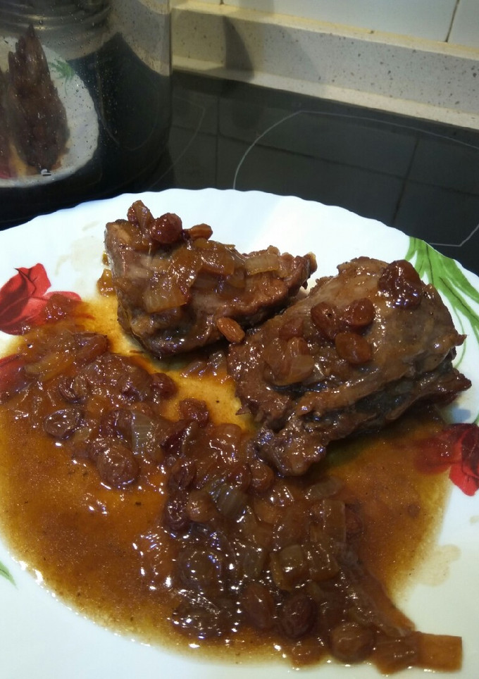 Una foto de Solomillo de cerdo ibérico al Pedro Ximénez con pasas