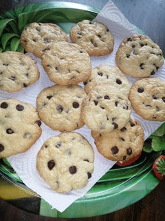 Una foto de Galletitas con chips de chocolate fáciles y ricas