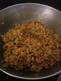 સુકી મેથી કેપ્સીકમ નું શાક (Suki Methi Capsicum Shak Recipe In Gujarati) રેસીપી મુખ્ય ફોટો