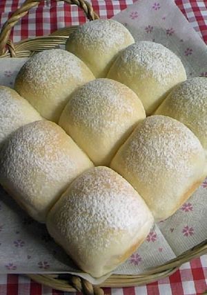 A picture of Rice Flour White Bread Rolls (with Condensed Milk).