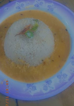 A picture of Dal chawal 🥗🥗.
