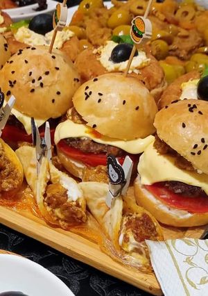 صورة لوصفة خبز البرغر 🍔🍟🍹 بأروع وأسهل طريقة هش وقطني