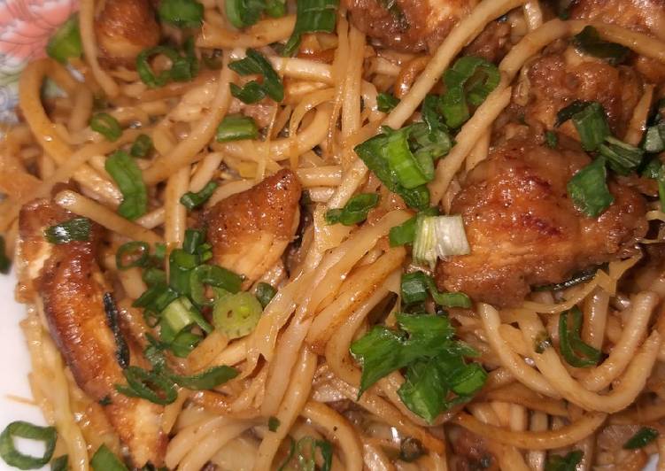 Steps to Prepare Homemade Full Chicken hakka noodles