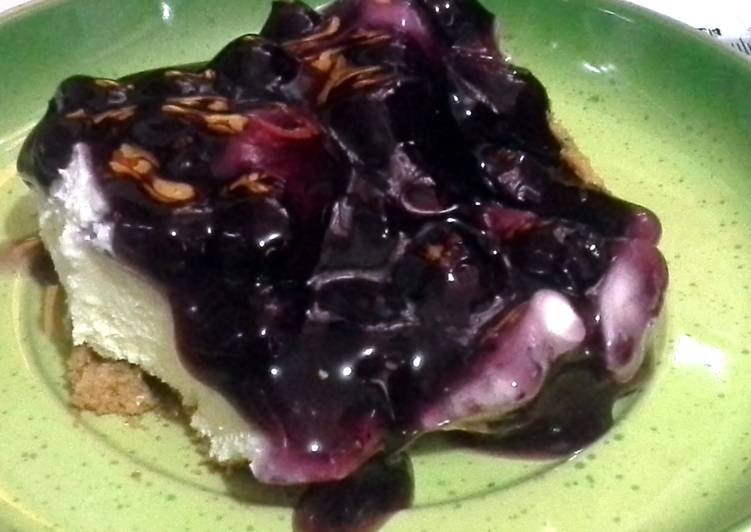 How to Prepare Speedy Creamy Blueberry Cheesecake