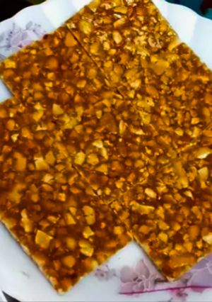 બોર્નવિટા ચિક્કી (Bournvita Chikki Recipe In Gujarati) રેસીપી મુખ્ય ફોટો