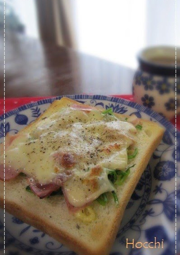 A picture of Spinach and Bacon Cheese Toast.