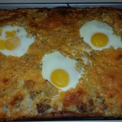 A picture of Country Breakfast Pizza.