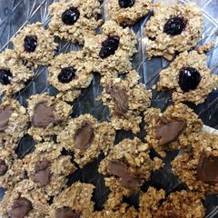 A picture of PB&J Banana Oatmeal Cookies.