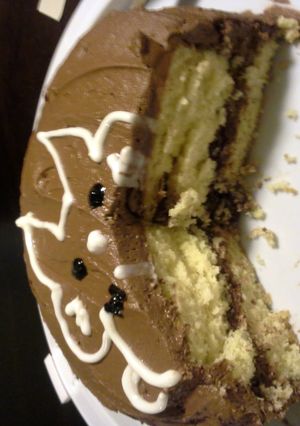 A picture of Chocolate buttercream frosting.