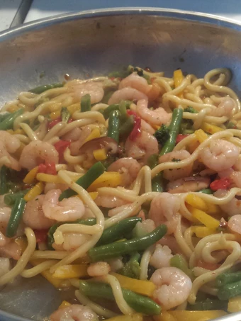 Easy Steps to Prepare Recipe Sweet Chilli and Lime Prawn Stir fry that is Can Pamper Your Tongue, Can Spoil the Tongue}
