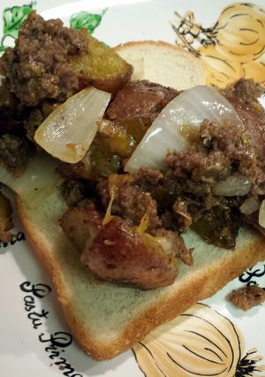A picture of Skillet Meatloaf & Potatoes.