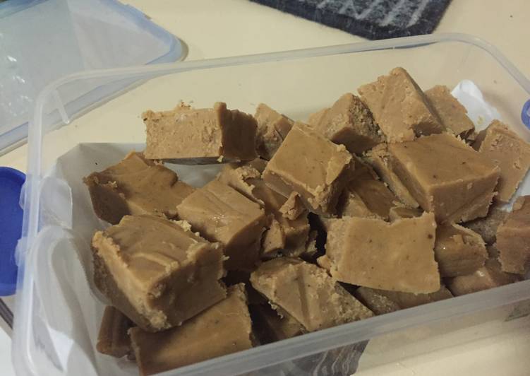 Simple Way to Prepare Perfect Caramel Fudge