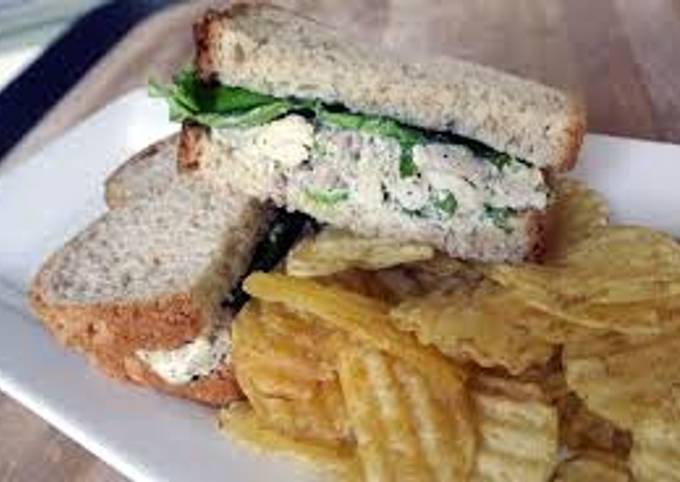 How to Prepare Homemade Chicken salad sandwich