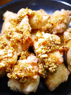 A picture of Original Tender Youlinji (Chinese Deep Fried Chicken with Sweet and Sour Sauce) made with Chicken Breasts.