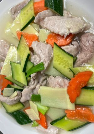 301-2燴三色肉片 的食譜成品照片