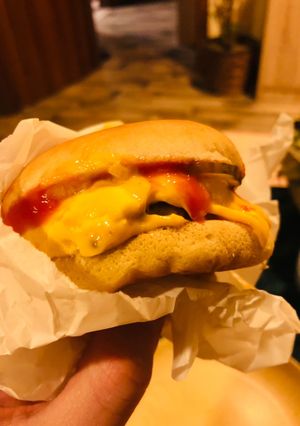 Dupla sajtburger (Mcdonalds style) recept fotója