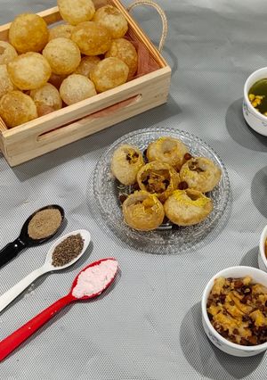 પાણી પૂરી (Panipuri Recipe In Gujarati) રેસીપી મુખ્ય ફોટો