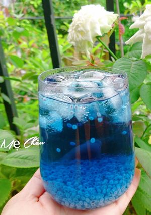 Hình của món Nước hoa đậu biếc hạt é.