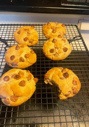 A picture of Sweetened Condensed milk chocolate chip cookies.