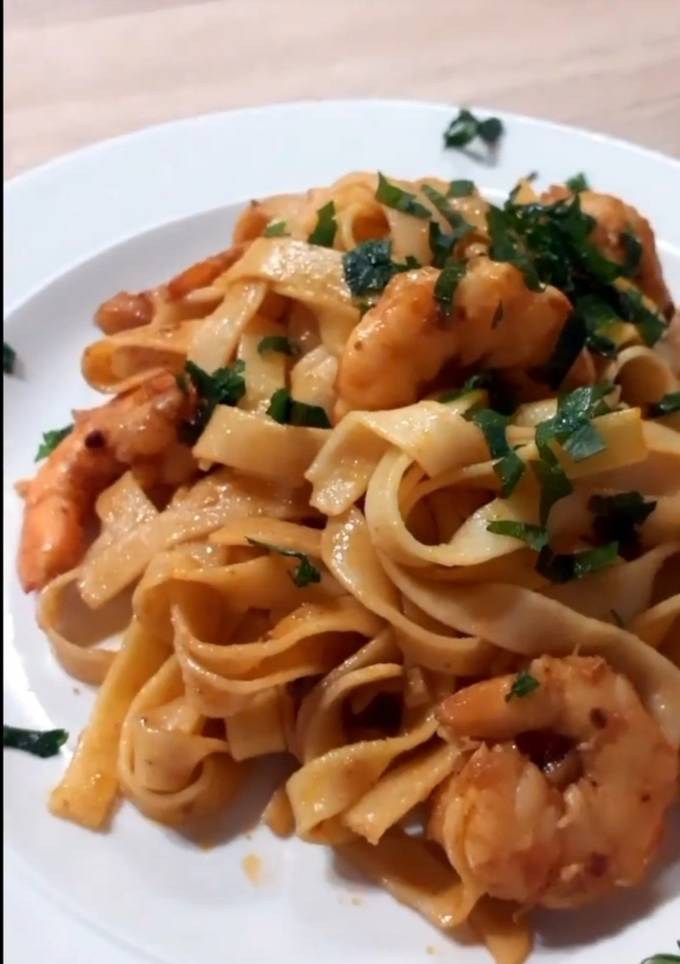 Elipasta з креветками