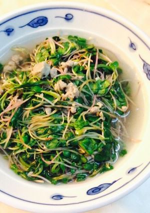 Hình của món Canh rau mầm củ cải đỏ thịt bò.