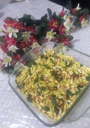 A picture of Microwave Diwali chiwda.
