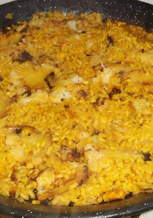 Una foto de Paella de coliflor y ajos tiernos