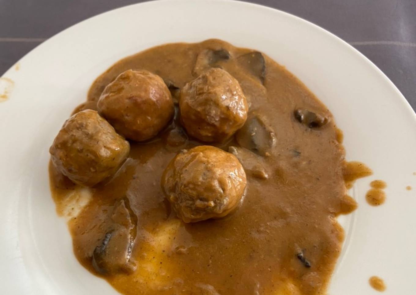 Albóndigas con champiñones