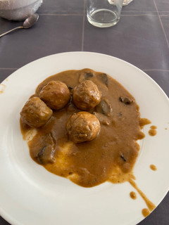 Una foto de Albóndigas con champiñones