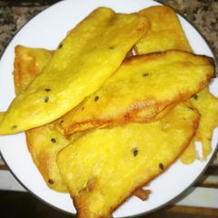 A picture of Plantain fry(pazhampori).