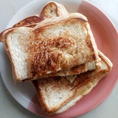 A picture of Toasted bread.